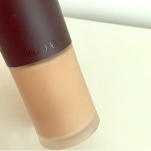 Giorgio Armani Luminous Silk foundation no 8 makup